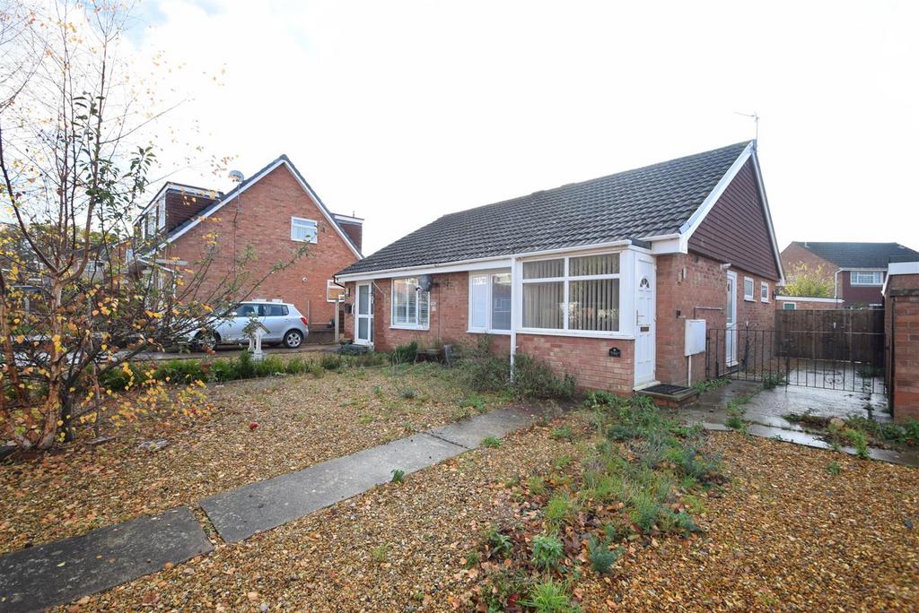 Lythwood Road, Bayston Hill, Shrewsbury 2 bed semidetached bungalow