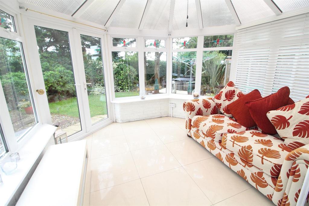 IMG 3364 Conservatory.jpg
