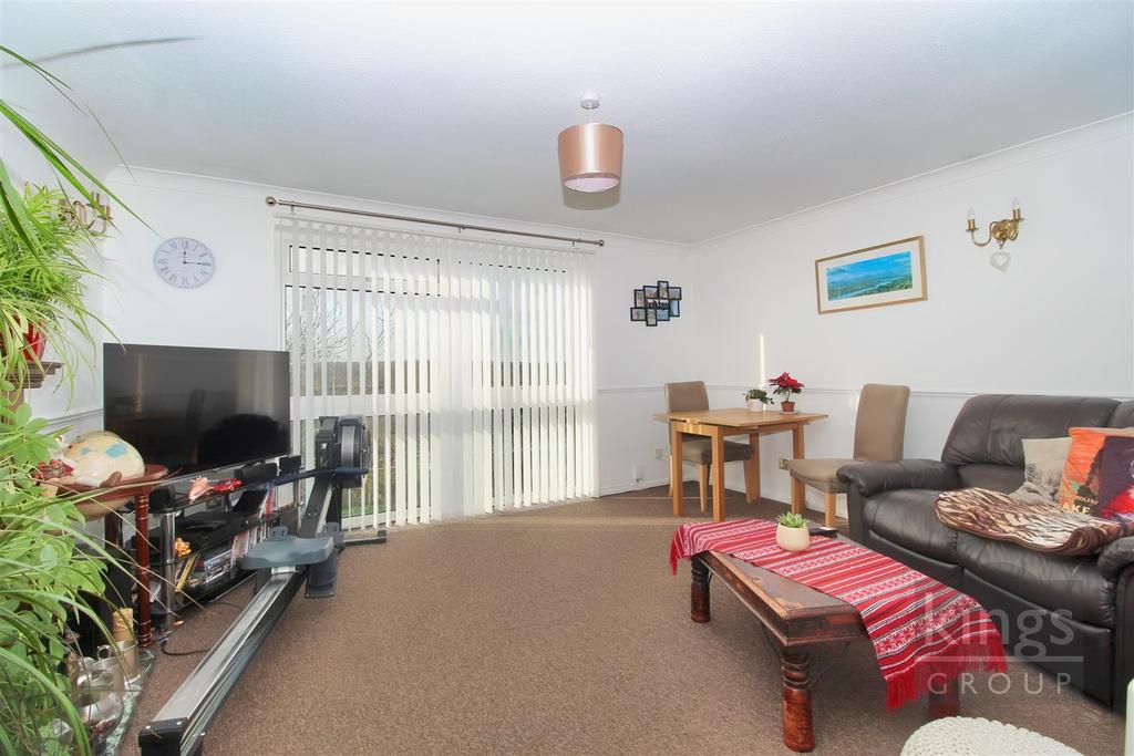 Chapelfields, Stanstead Abbotts, Ware, Hertfordshire 2 bed