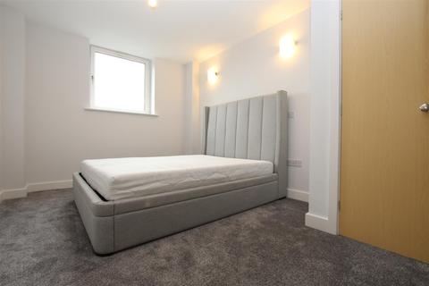 3 bedroom flat to rent - High Street, Southampton