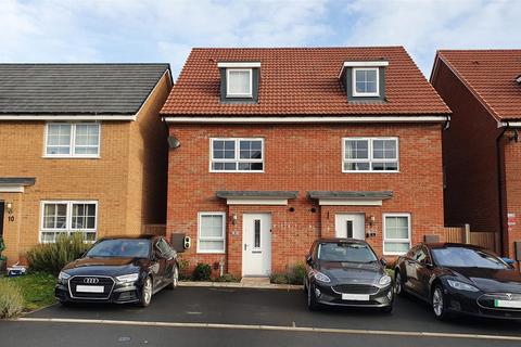 8 Widnall Drive, Bingham, Nottingham, NG13 7AR