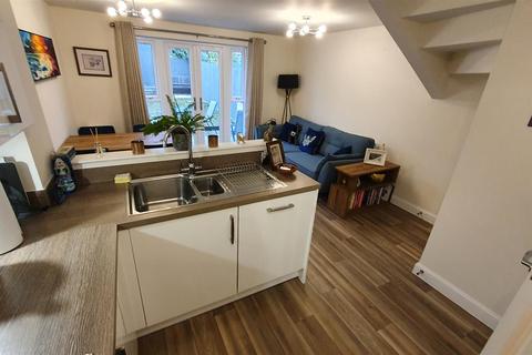 8 Widnall Drive, Bingham, Nottingham, NG13 7AR