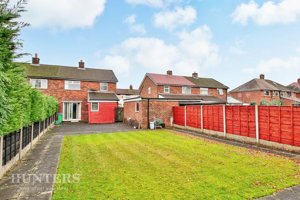 Elm Street, Middleton, Manchester 3 bed semidetached house for sale £220,000