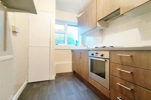 2d Chobham Road, London, E15 1LU
