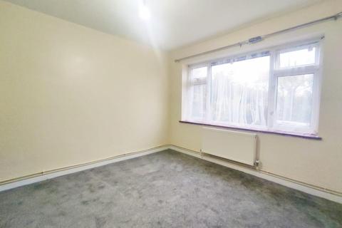 2d Chobham Road, London, E15 1LU