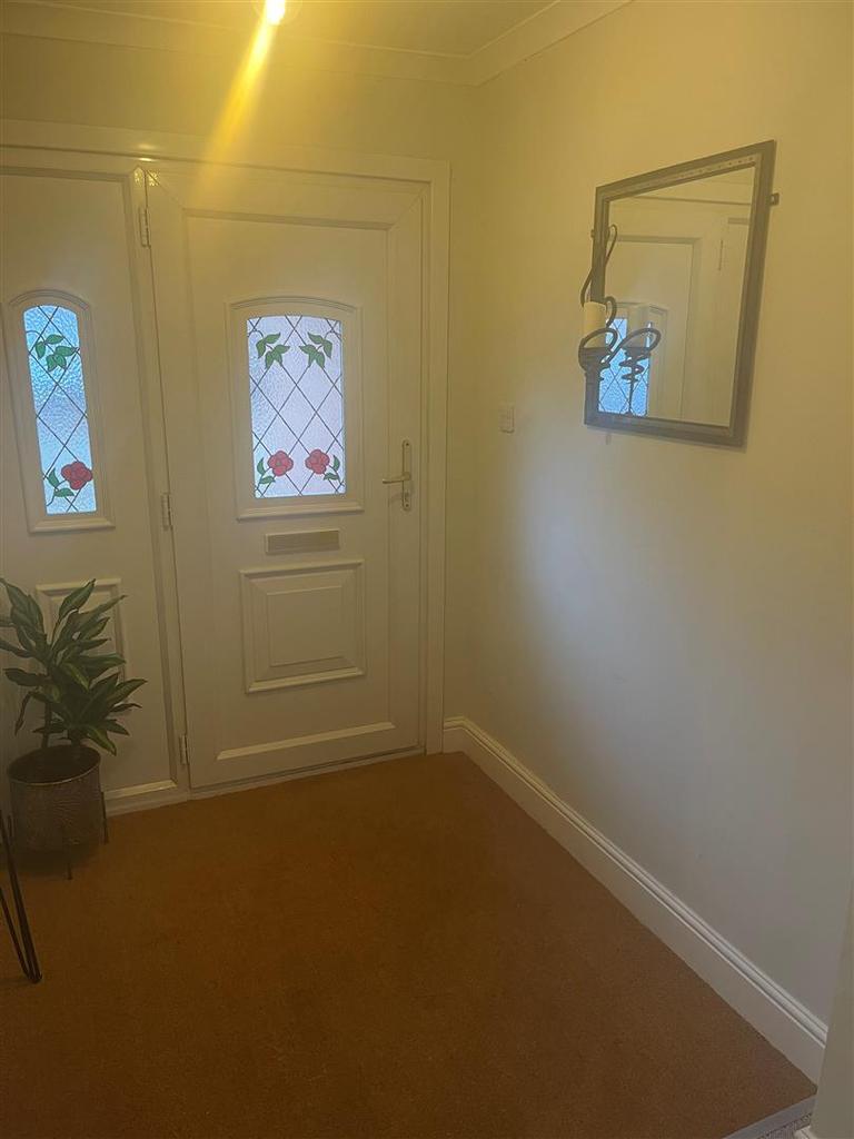 Godstow Road, Wolvercote, Oxford 3 bed house £2,150 pcm (£496 pw)