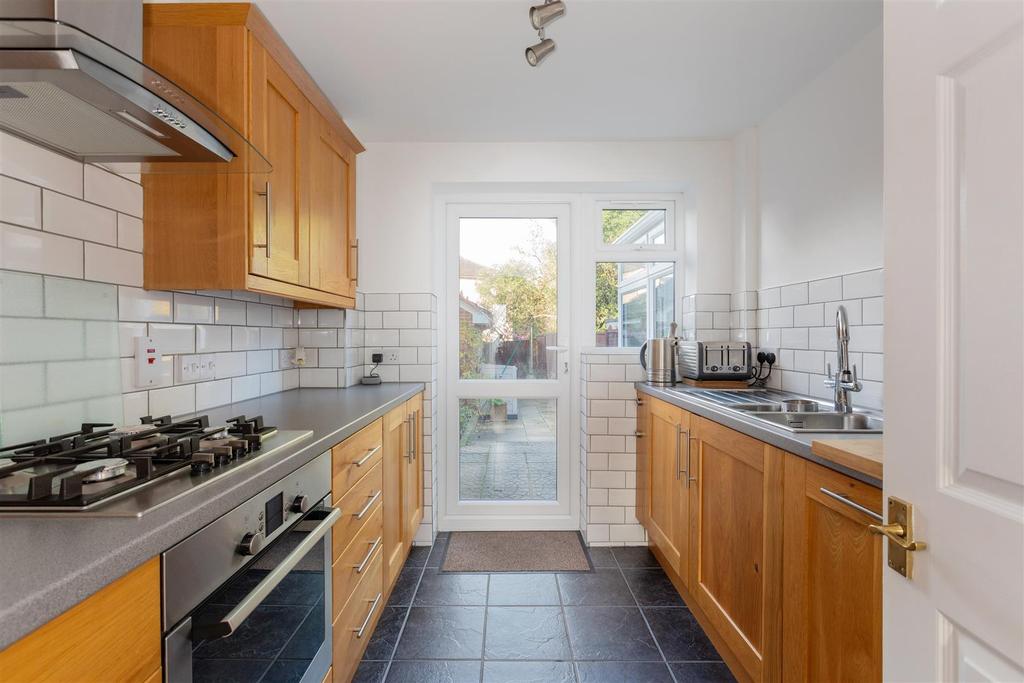 Courthouse Road, Maidenhead 3 bed semidetached house £449,950