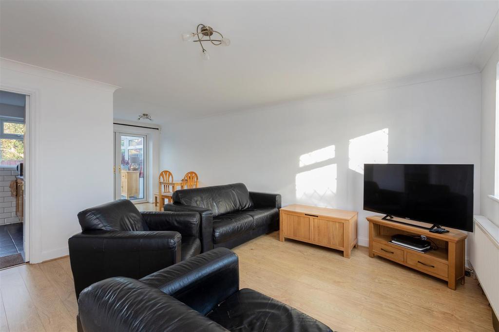 Courthouse Road, Maidenhead 3 bed semidetached house £449,950