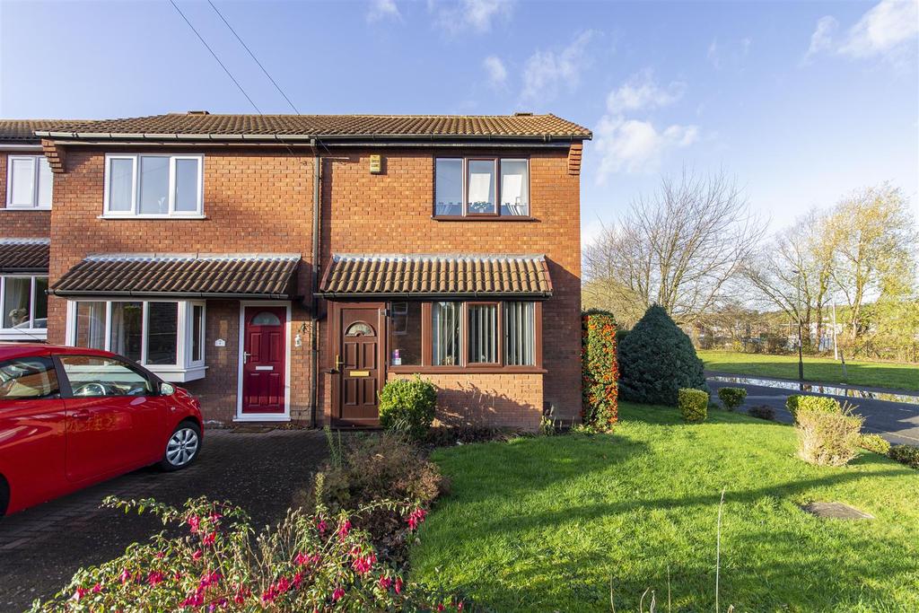 St. Johns Road, Chesterfield 2 bed terraced house for sale £145,000