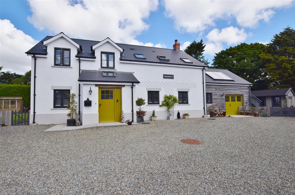 Poplar Meadow, Freystrop, Haverfordwest 5 bed detached house £599,000