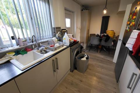 3 bedroom house to rent - Fairfield Hill, Bramley, Leeds
