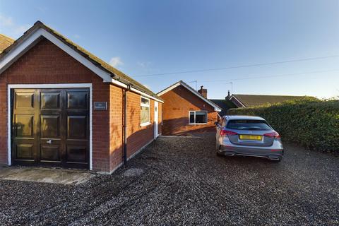 2 bedroom detached bungalow for sale - Aston Munslow, Craven Arms