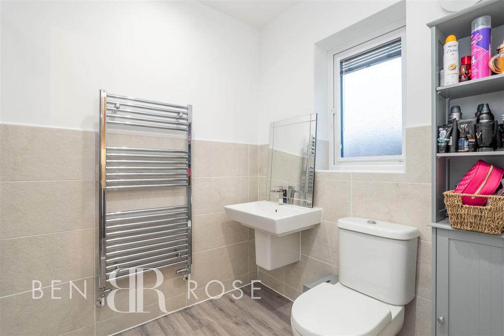 Master Ensuite