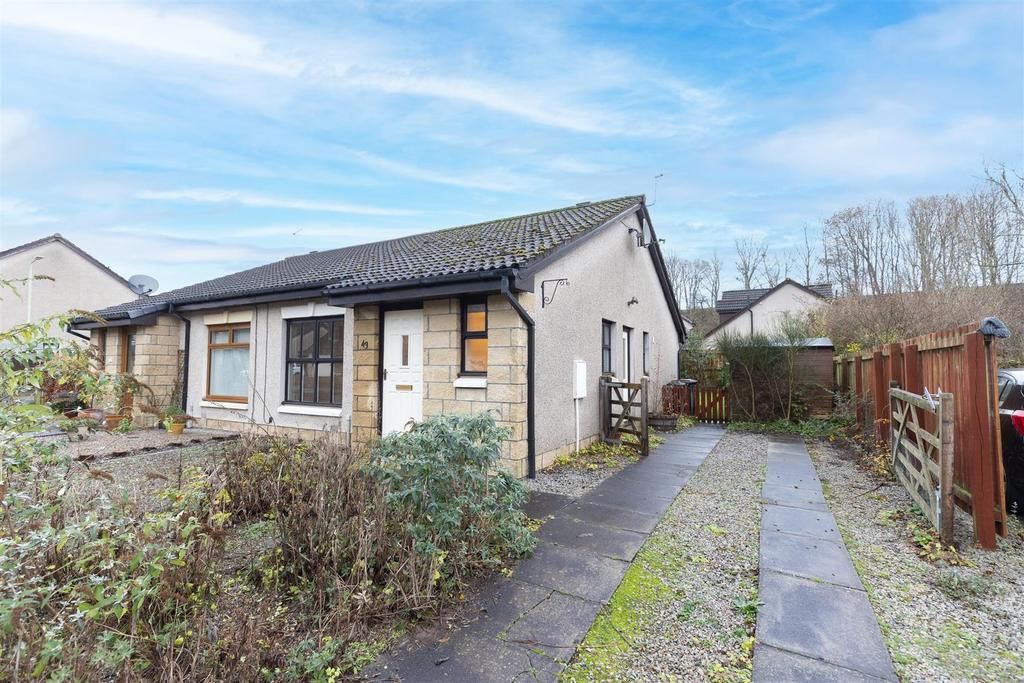 Innewan Gardens, Bankfoot, Perth 2 bed semidetached bungalow for sale