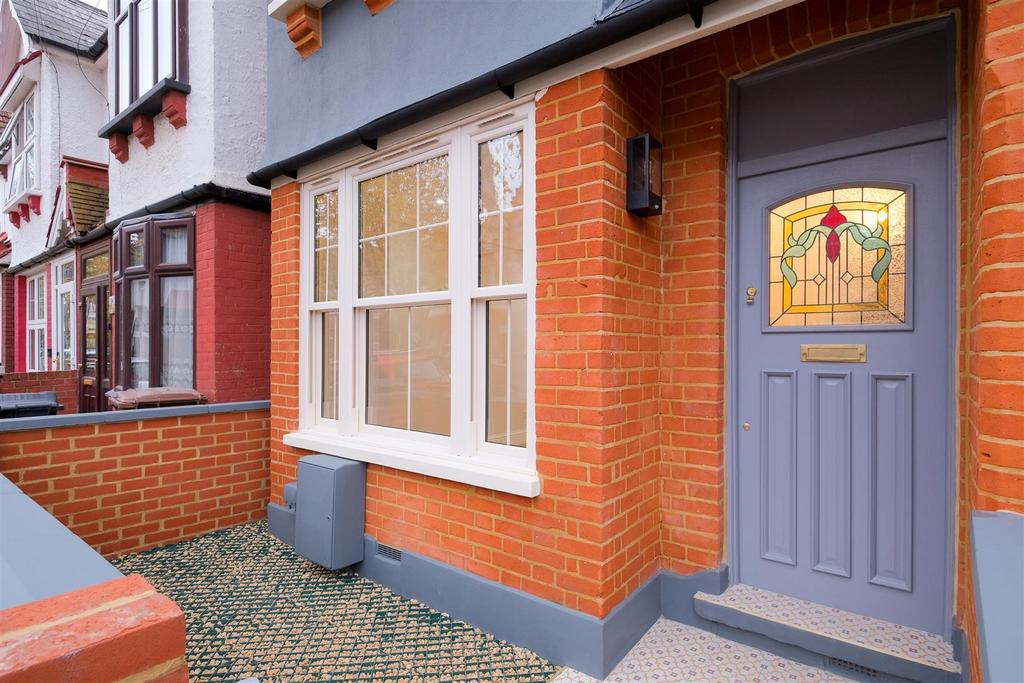 Aveling Park Road, Walthamstow, London 4 bed terraced house £850,000