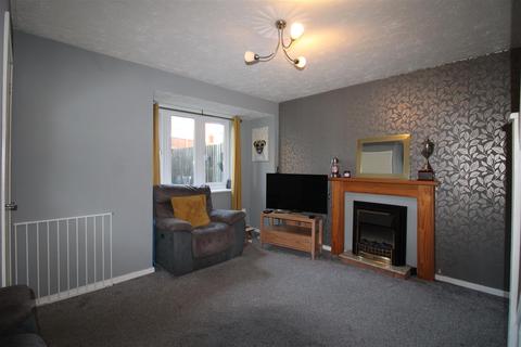 2 bedroom end of terrace house for sale - Foxdale Drive, Brierley Hill