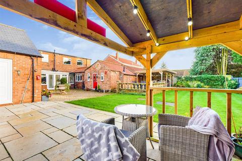 3 bedroom detached house for sale - Main Street, Long Riston, Hull