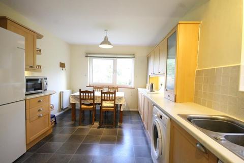 4 bedroom detached house for sale - BARN MEADOW LANE, GREAT BOOKHAM, KT23