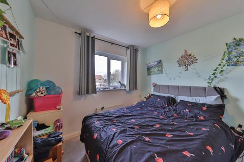 3 bedroom end of terrace house for sale - Vicarage Gardens, York
