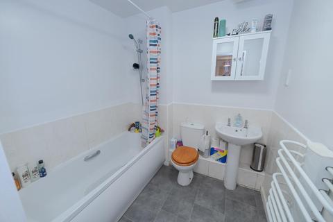 40 Arnold Road, Mangotsfield, Bristol, BS16 9LB