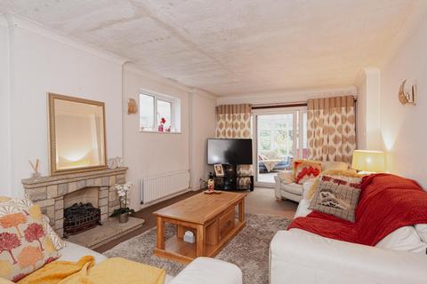 2 Rosedale, Ashtead, KT21 2JJ
