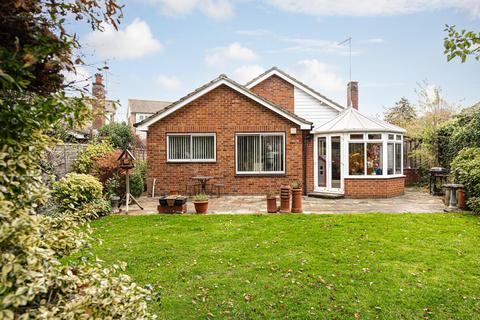 2 Rosedale, Ashtead, KT21 2JJ