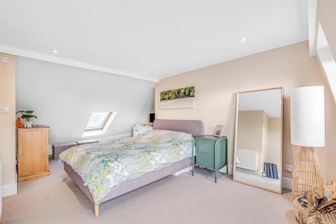 3 bedroom flat to rent - Lonsdale Road, Barnes, SW13