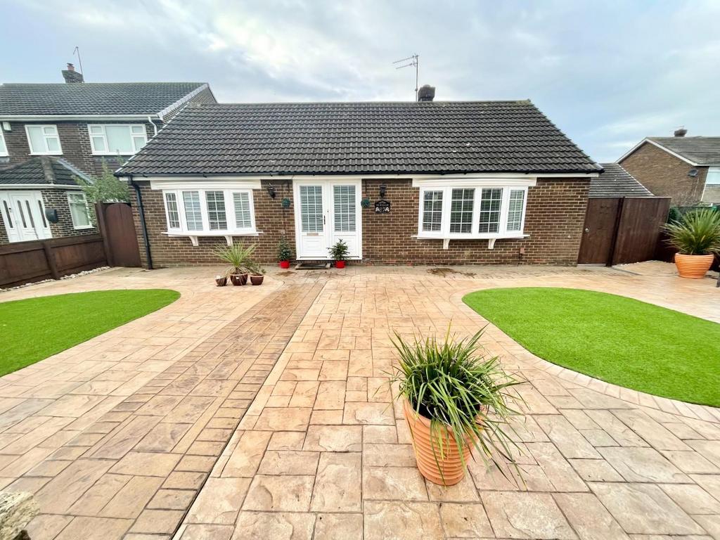 Chestnut Drive, MartonInCleveland, Middlesbrough 2 bed detached