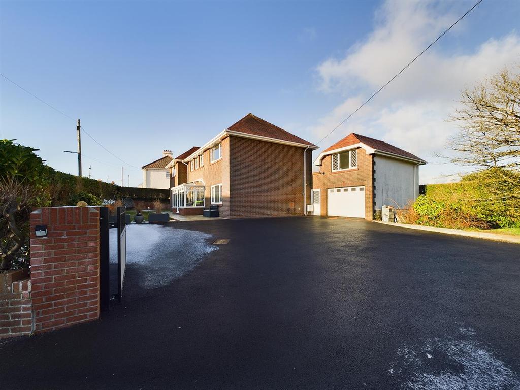 Heol Hen, Five Roads, Llanelli 4 bed detached house £450,000