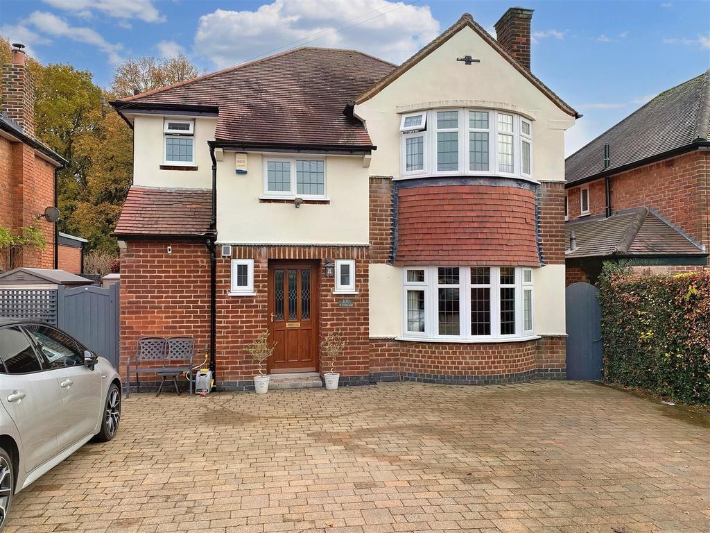 St. Wilfrids Road, West Hallam, Ilkeston 3 bed detached house £450,000