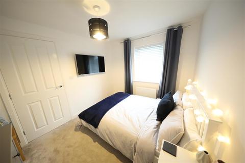 3 bedroom semi-detached house for sale - Pickering Close, Cottingham