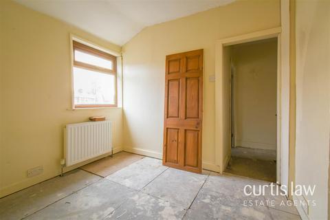 71 Redlam, Blackburn, BB2 1UN