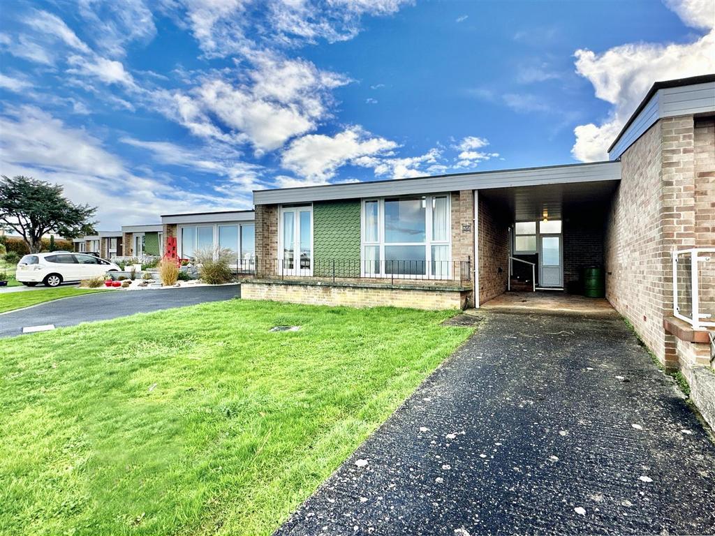 Marina Drive, Brixham 2 bed terraced bungalow for sale £345,000