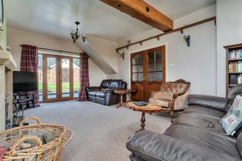 5 bedroom character property for sale, Bulby, Bourne