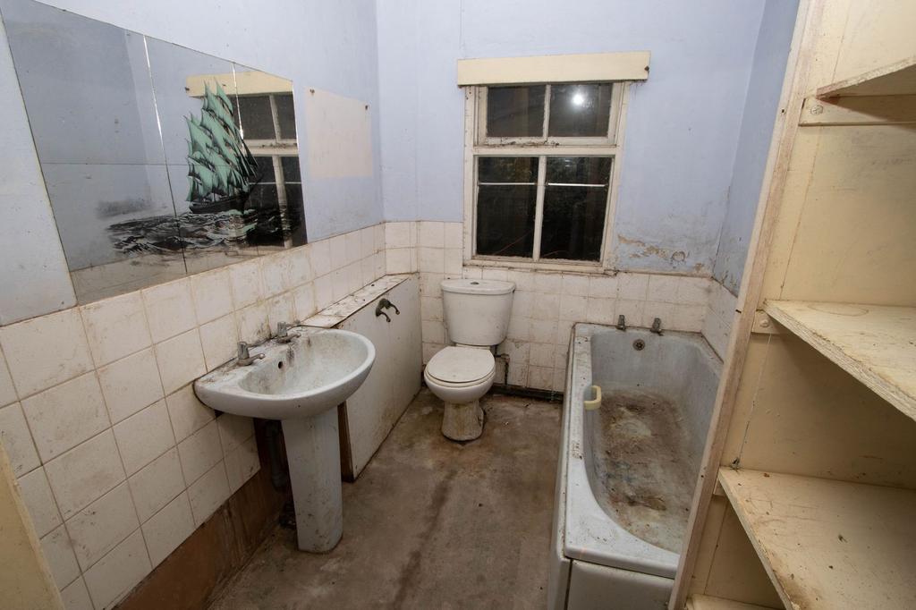 Ground floor bathroom