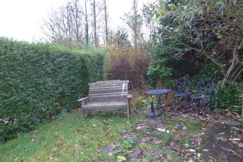 4 Manchester Road, Greenfield, Oldham, OL3 7DW
