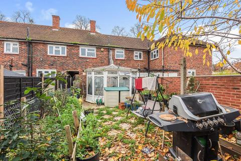 62 Reddington Drive, Slough, SL3 7QU