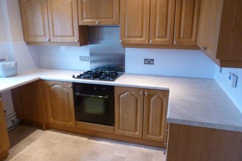 3 bedroom flat to rent, Munro Place, Elgin