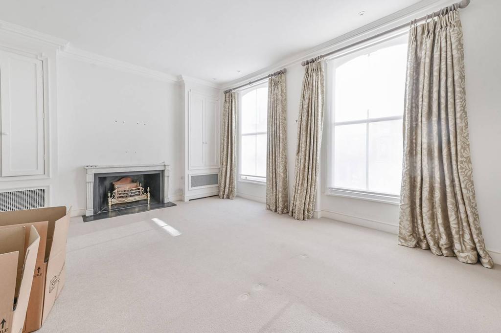 Scarsdale Villas, High Street... 4 bed terraced house £14,083 pcm (£