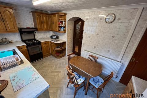 2 bedroom terraced house for sale - High Street, Porth  - Porth