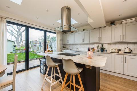 238 Green Lane, Morden, SM4 6SL