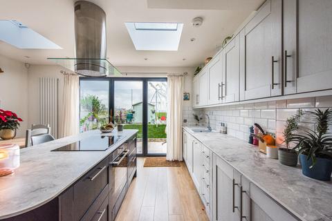 238 Green Lane, Morden, SM4 6SL
