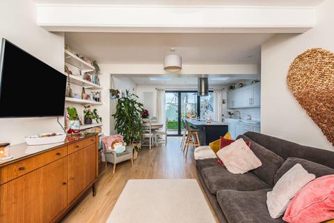 238 Green Lane, Morden, SM4 6SL