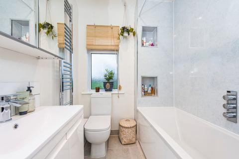 238 Green Lane, Morden, SM4 6SL