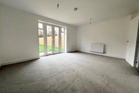 3 bedroom terraced house to rent - Spa Chase, Bourne, PE10