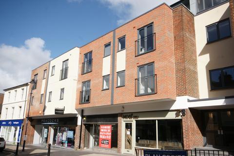 1 bedroom penthouse to rent, High Street, Alton, Hampshire, GU34