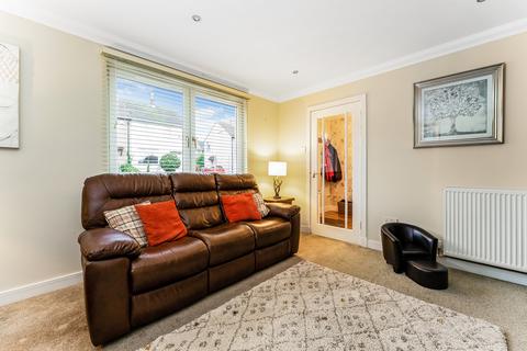22 Carnethy Crescent, Kirkcaldy, KY2 6BG