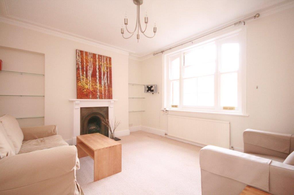 Kenyon Mansions, Queen's Club Gardens, London, W14 1 bed flat £1,733