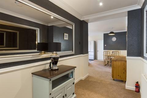 2 bedroom apartment to rent - Babbacombe Road, Torquay