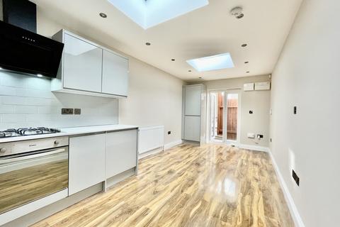 1 bedroom flat for sale - 116 Mitcham Lane, SW16 6NR